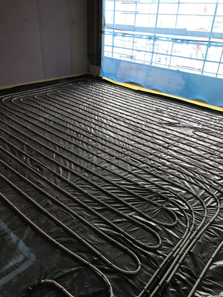 Underfloor heating installation